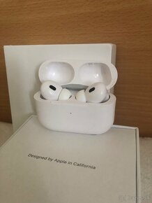 Apple AirPods Pro (2. generácie) - 2