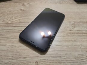 Iphone XR 64gb plnefunkcny ma len bezne znamky pouzivania al - 2