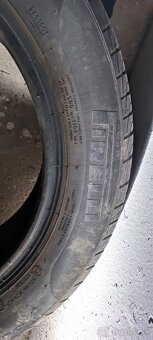 2 x Pneu Pirelli 185/60 R15 - 2