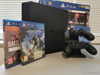 Ps4 slim + 2x ovladac a 5 hier - 2