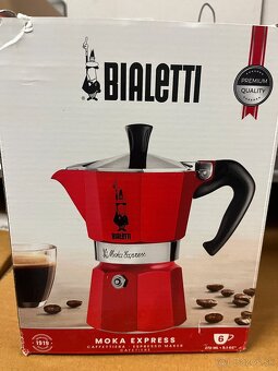 Bialetti Moka Express červená - 6 porcií - 2