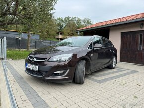 Opel Astra J Sports tourer 1.4 turbo LPG - 2