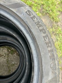 Predám 225/50 r17 zimné - 2