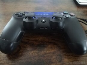 Playstation 4 Dual Shock ovládač + nabíjací kábel - 2