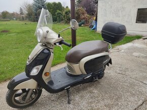 Predam skuter 125 cc stvortakt, Sym Fidlle III 2015 - 2