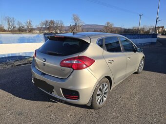 Kia Ceed 1.6 CRDi Platinum 2016 - 2