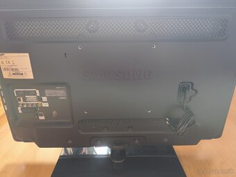 Televízor LCD Samsung LE32D550K1W - 2