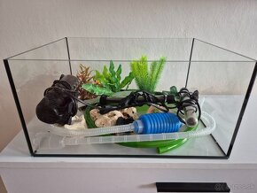 Akvarium s príslušenstvom - 2