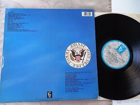 RAMONES   „Leave Home „/Mau Mau 1987/ re edicia albumu povod - 2