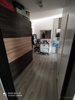 1-izbový veľký byt 44m² s dvomi lodžiami - 2