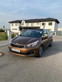 Predám KIA Ceed SW Platinum 1,6 CRDi AT - 2