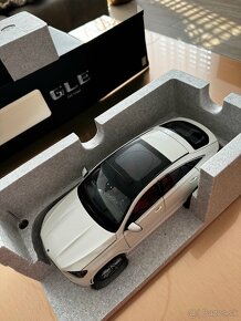 Mercedes benz GLE Coupé 1:18 - 2