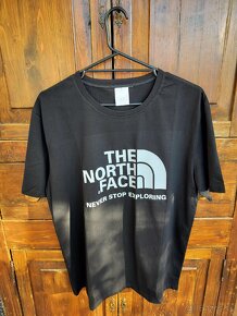 The North Face Crewneck - 2