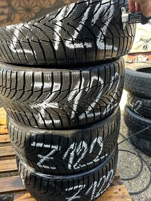 Z122 4ks zimné 235/35R19 - 2