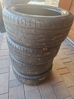 PNEU Hankook letne 235/45 r.17 - 2