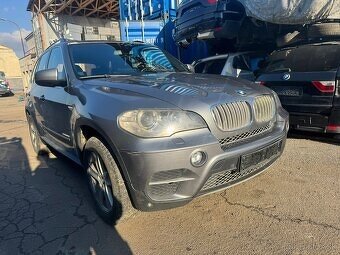 Prodam nahradni dily z BMW x5 e70 lci 40d 225kw 7míst - 2