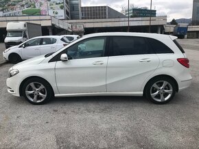 Mercedes Benz B180 - 2