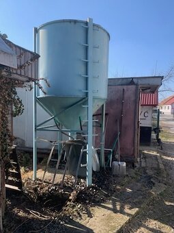 Silo na obilie , krmivo - 2