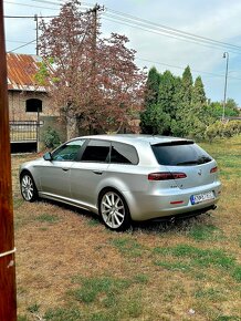 Alfa Romeo 159 ti - 2