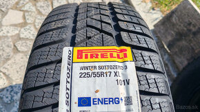 Zimné pneu 225/55 R17 --- PIRELLI - 2