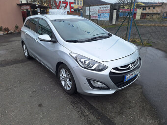 Hyundai i30 CW 1.6i CRDi HP 16V DOHC Style - 2