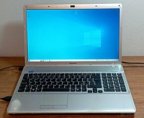 SONY VAIO VPCF1 .... multimedialny 17˝notebook .... - 2