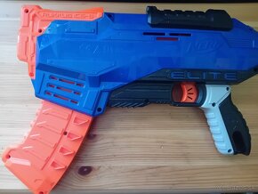 Nerfka "Rukkus ISC-8" - 2