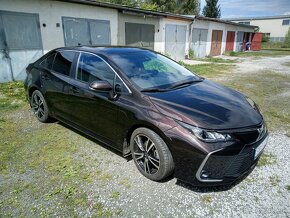 Toyota Corolla sedan 1,6 benzin- komfort ,tech,11900 km - 2