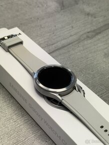 Samsung Galaxy Watch 4 Classic Silver - 2