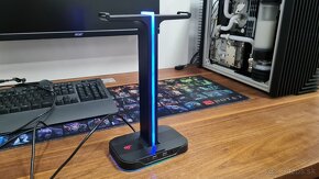 Predám LED/RGB stojan pre slúchadlá HAVIT, USB napájanie - 2