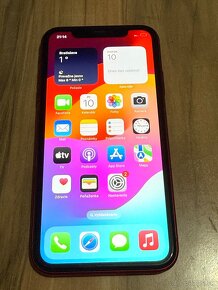 Predám Apple iPhone 11 128GB RED Známky opotrebovania - 2