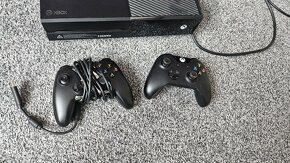 Xbox One 500GB + 2xjoypad + hry - 2