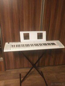 Yamaha NP 12W - 2