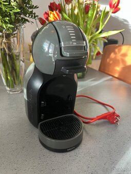 kapsulovy kávovar Nescafe dolce gusto - 2