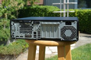 HP EliteDesk 800 G4 SFF - 2