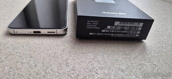 Samsung galaxy S24  Gray - 2