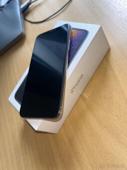 iPhone Xs 64GB - 2