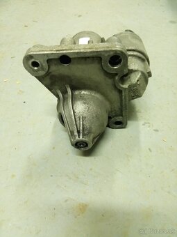 Starter Valeo 5802 AZ Peugeot , Citroen , Fiat Toyota - 2