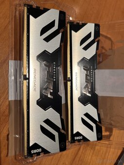 Pamat RAM Kingston FURY 32 GB KIT DDR5 6400 MHz CL32 Renegad - 2