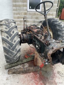 Predám zadnú časť traktora Zetor 7045 . - 2