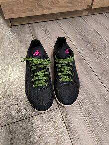 Adidas turfy - 2