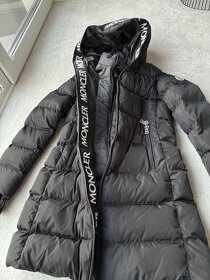 MONCLER luxusná bunda - 2