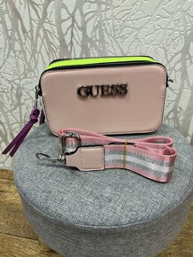 Crossbody kabelka guess - 2