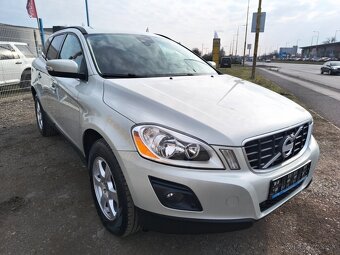 Volvo XC60 D5 AWD Momentum Geartronic - 2