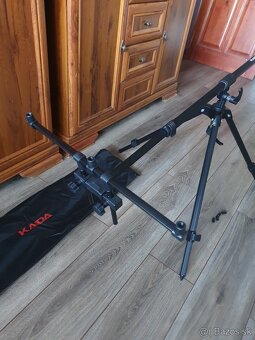 Predam novy tripod-stojan KAIDA,dlzka 130 cm - 2