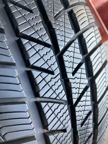 Zimné pneu 1ks 225/45R17 viem aj prezuť - 2