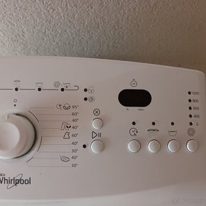 Predám automatickú práčku Whirlpool ,plné funkčná . - 2