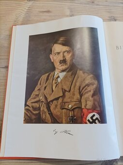 Album Adolf Hitler (WW2 kniha) - 2