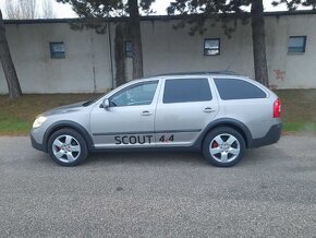 ŠKODA OCTAVIA SCOUT 2.0 TDI 4x4 - 2