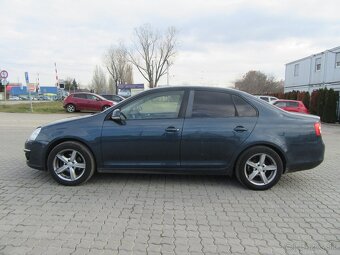 Volkswagen Jetta 1.9 TDI Trendline - 2